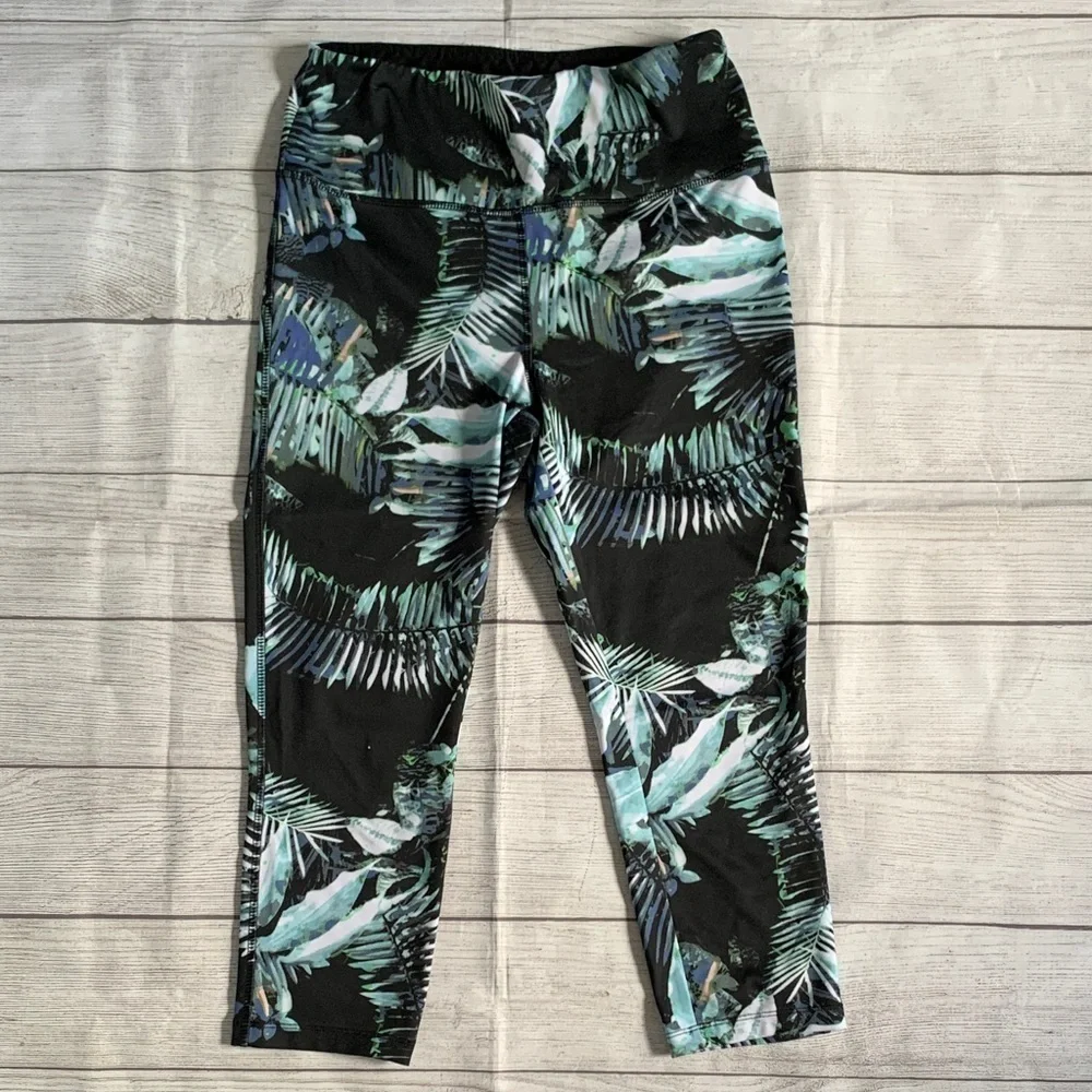 Women’s Tropical Print Cropped Leggings
